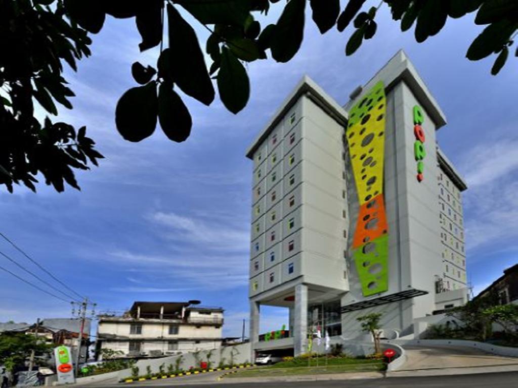 Lamora Kota Lama Surabaya Hotel Екстериор снимка